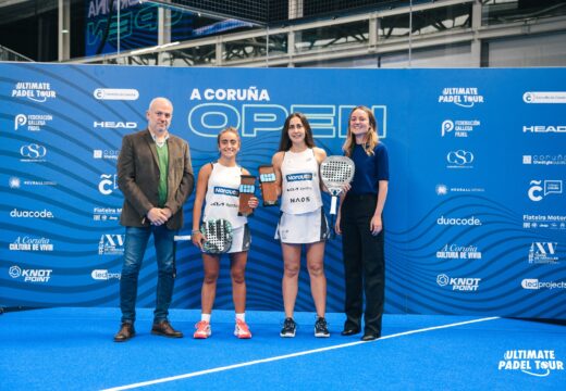 Jessica Castelló e Claudia Jensen xunto con Javi Ruiz e Pablo Cardona, parellas ganadoras do UPT A Coruña Open